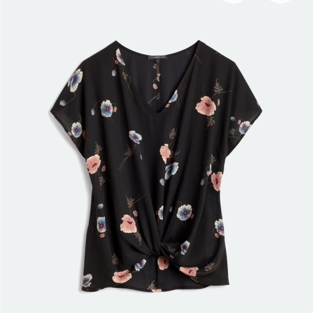 Chic Black Floral V-Neck Blouse